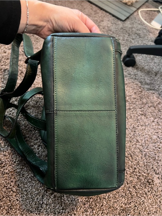 Classic Vintage style Genuine Dark Green Leather Backpack- IVTG main image 9